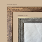 Cuadro con mascota bordada a color