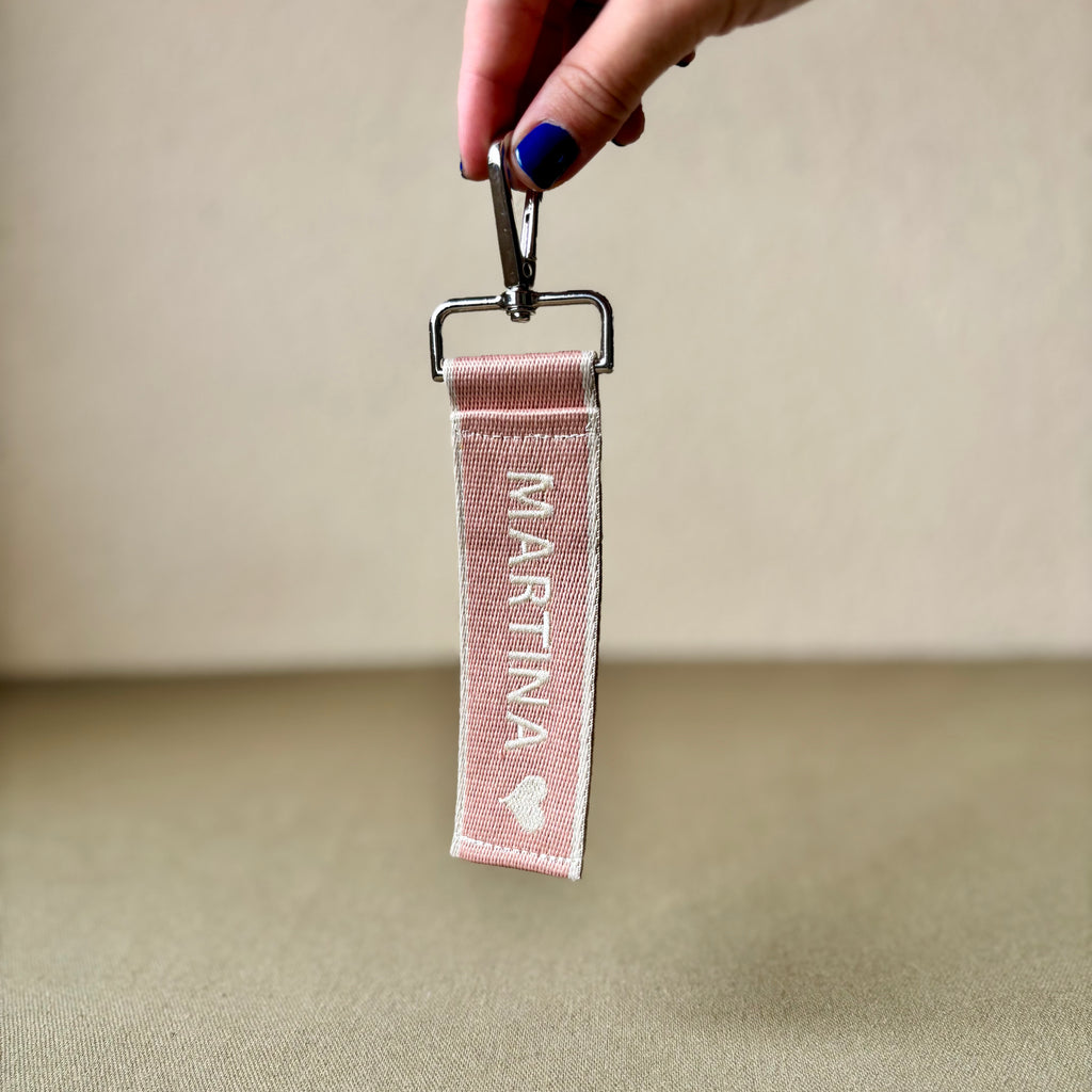 Llavero bordado con nombre