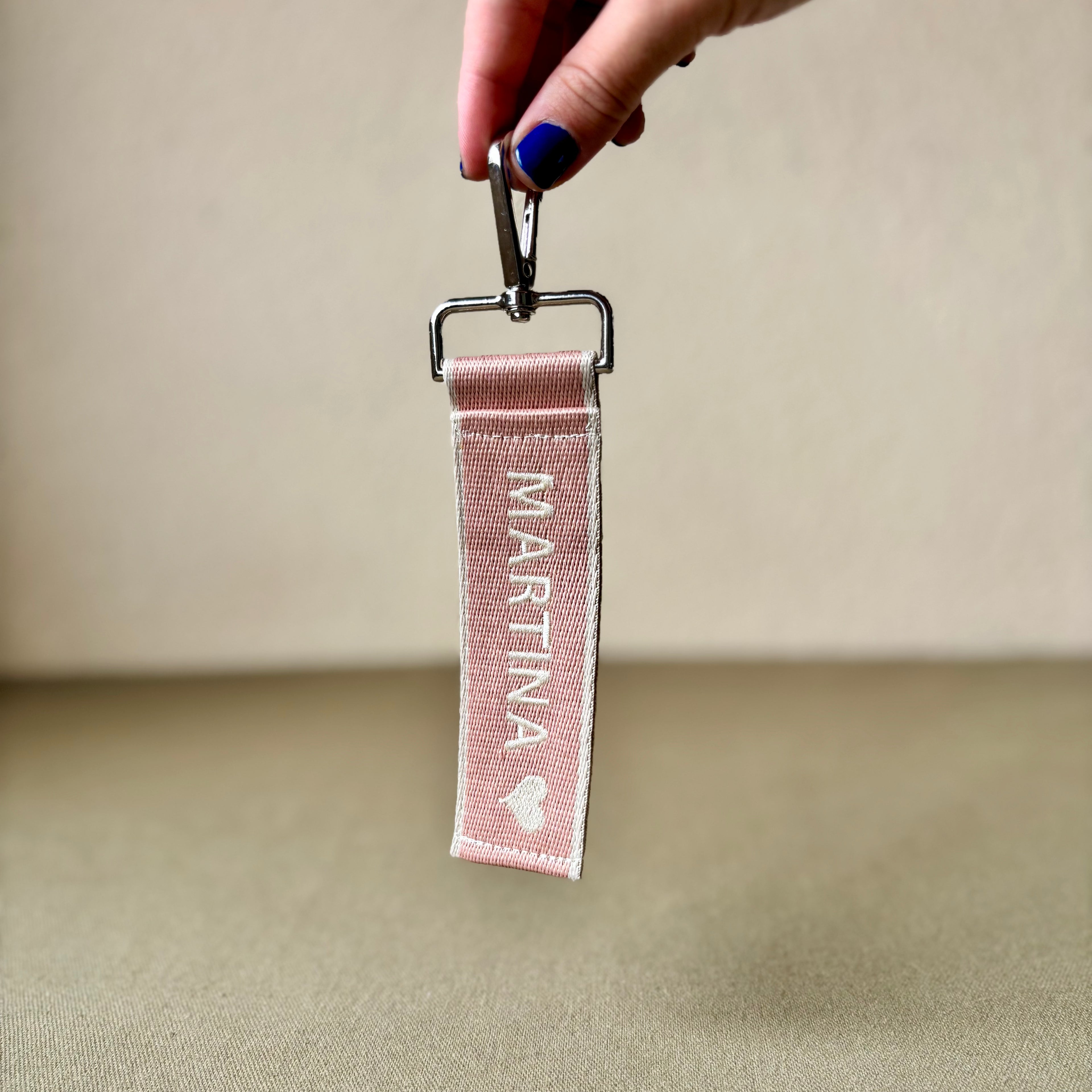 Llavero bordado con nombre