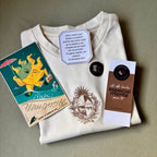 Remera con escudo nacional bordado