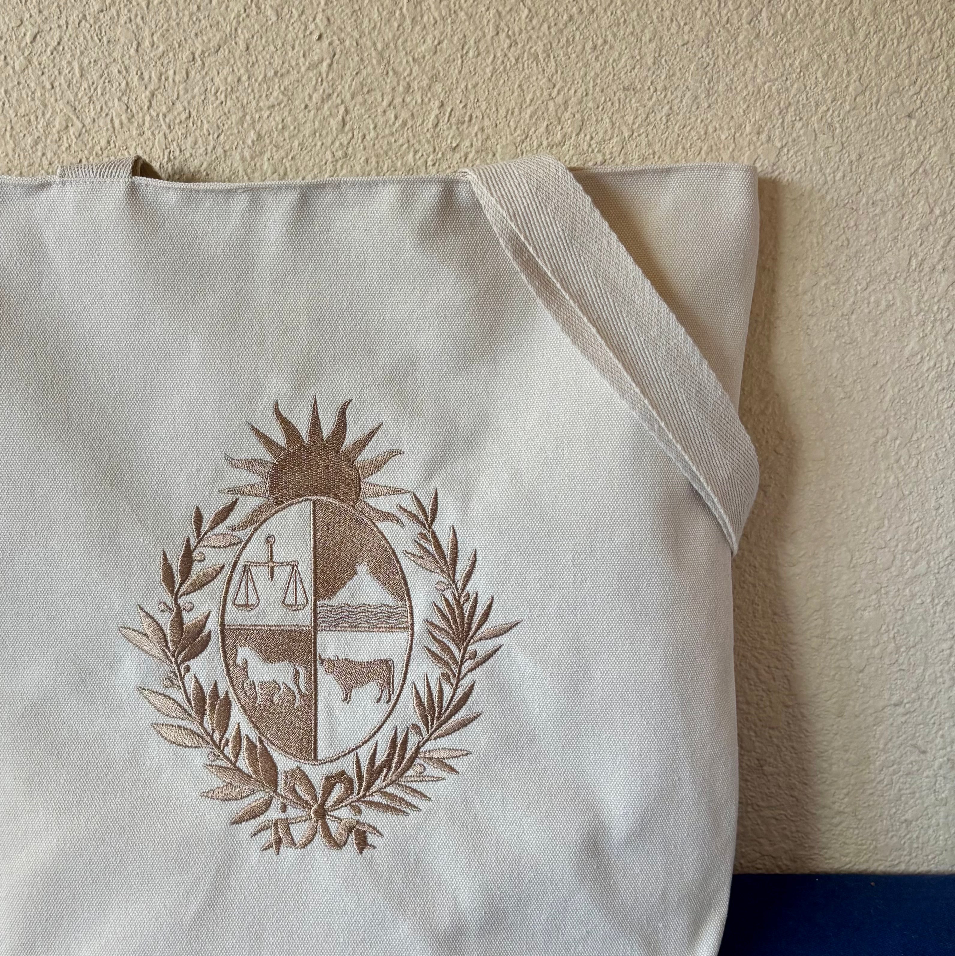 Tote bag con escudo nacional bordado (EN STOCK)