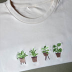Remera con plantas bordadas