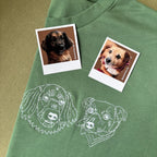 Remera con mascota bordada lineal