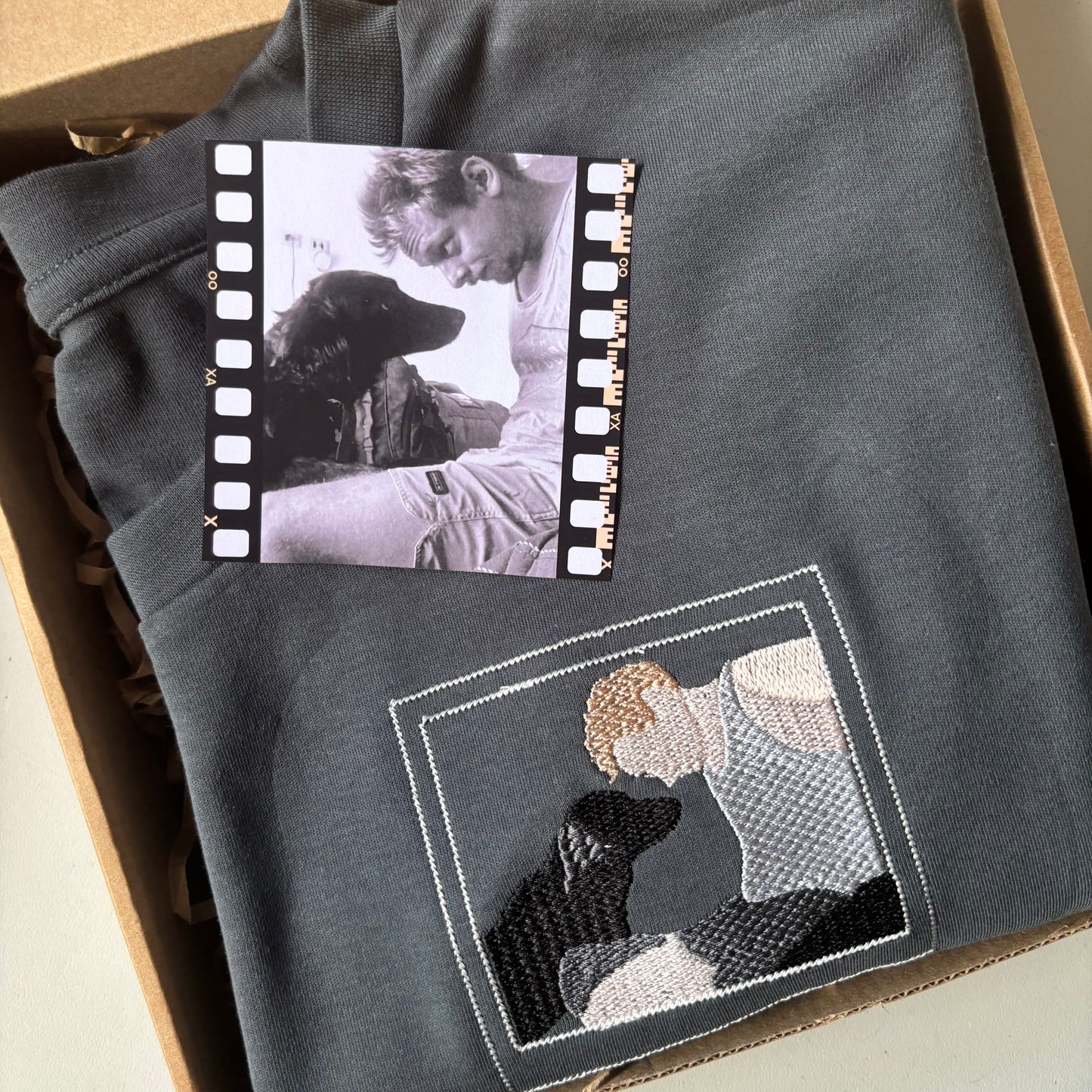 Remera con foto bordada