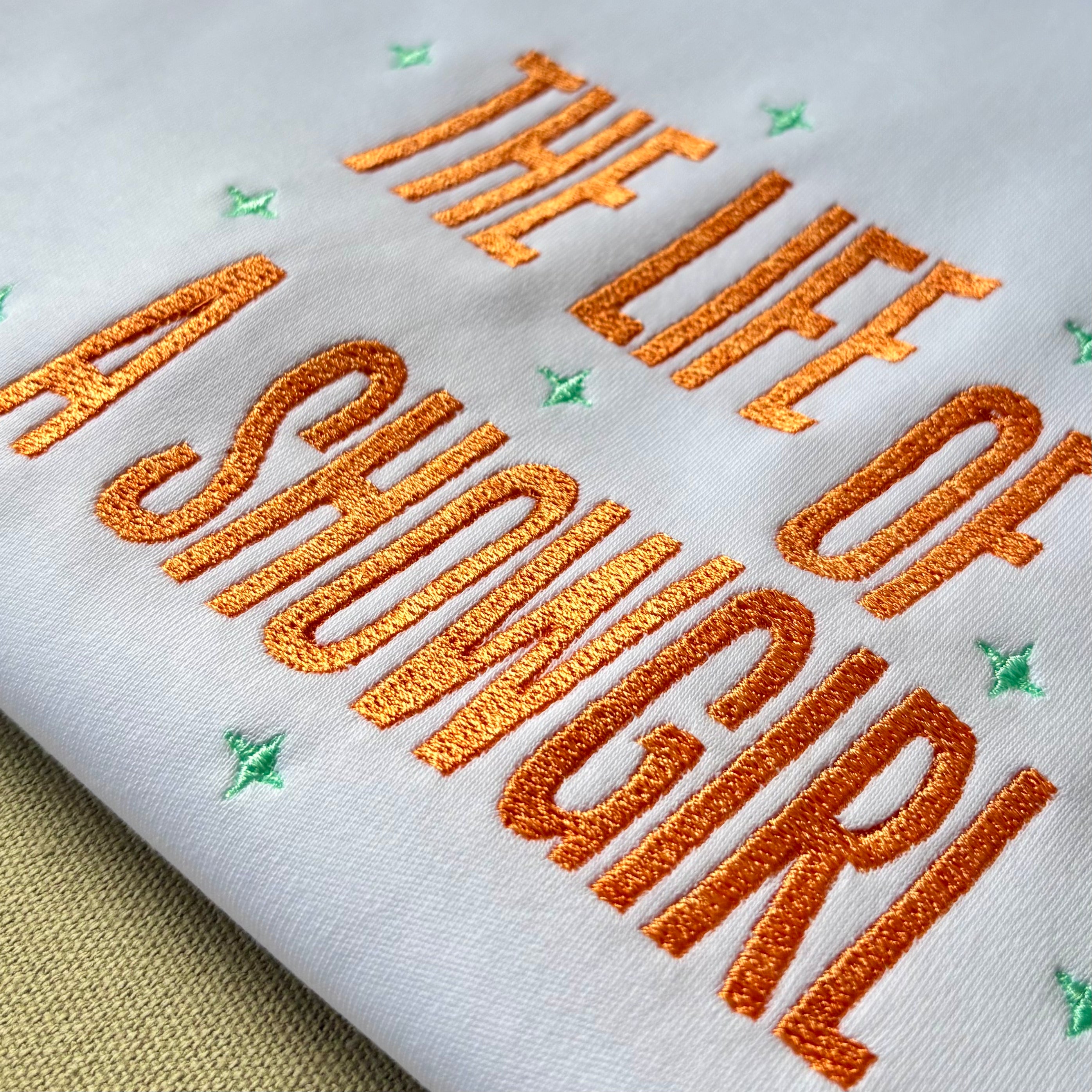 Remera bordada de Taylor Swift The life of a Showgirl