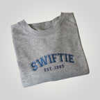 Buzo Swiftie 1989 bordado