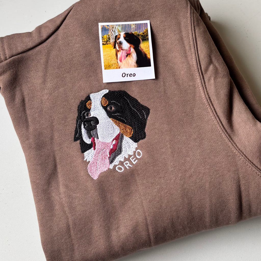 Canguro con mascota bordada a color