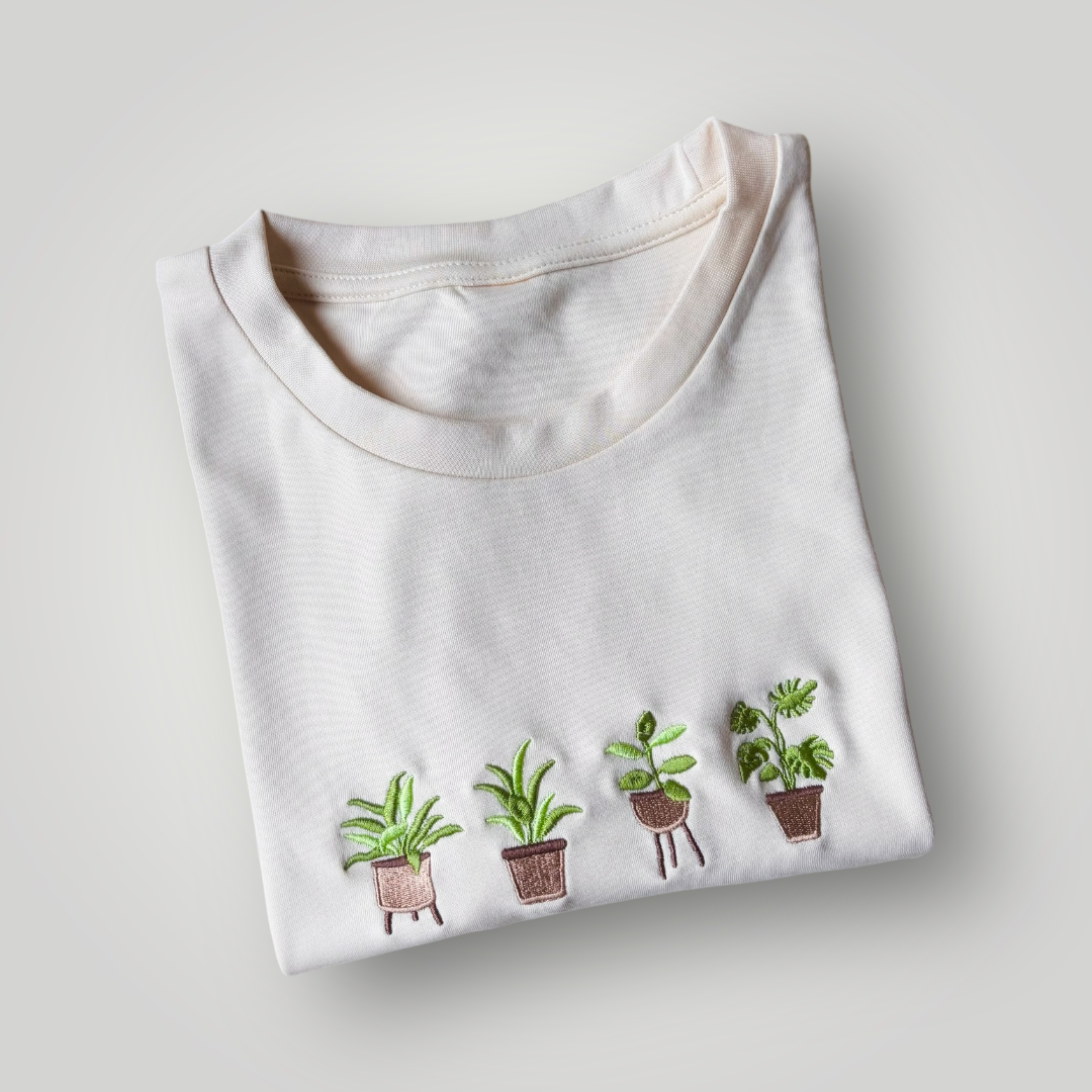 Remera con plantas bordadas
