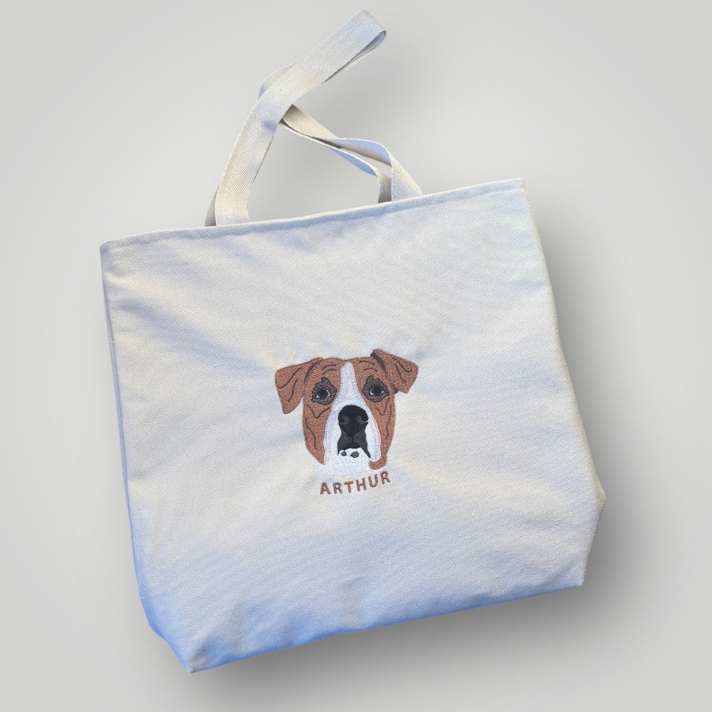 Tote bag con mascota bordada a color