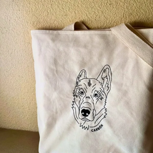Tote bag con mascota bordada