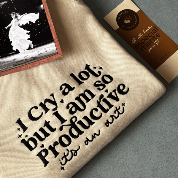 Bordado "I cry a lot"