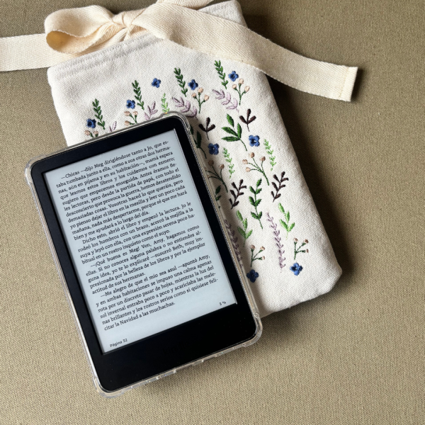 Sobre para kindle bordado "floral"