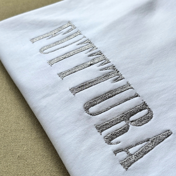 Bordado "Tini FUTTURA"