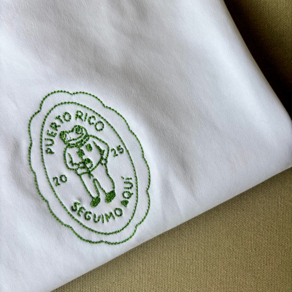 Remera bordada «Bad Bunny PR»