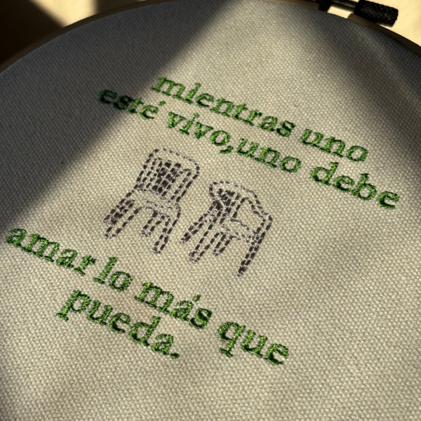 Bordado "Bad Bunny frase"