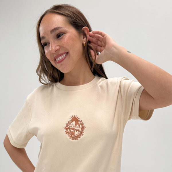 Bordado "Escudo Nacional" en un color