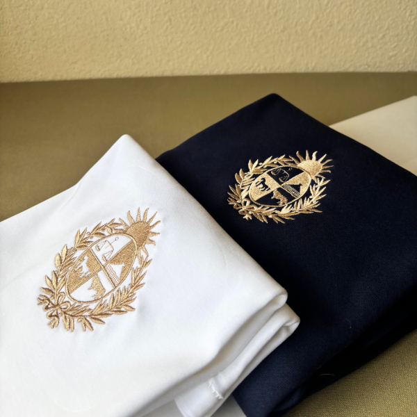 Bordado "Escudo Nacional" en un color