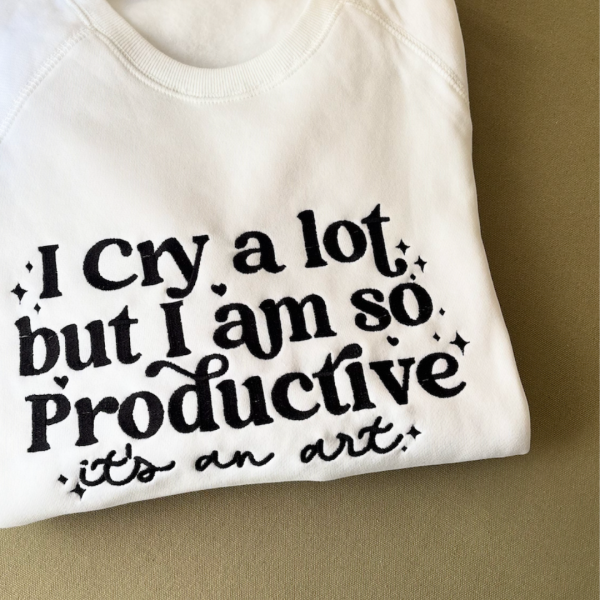 Bordado "I cry a lot"