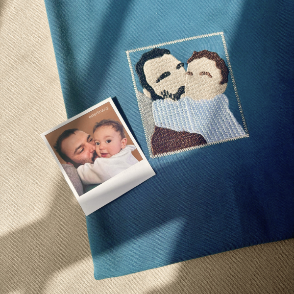 Remera con foto bordada