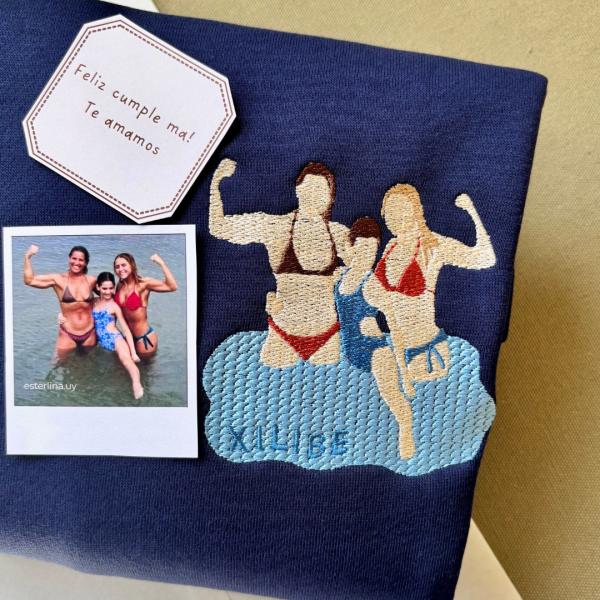 Buzo con foto bordada