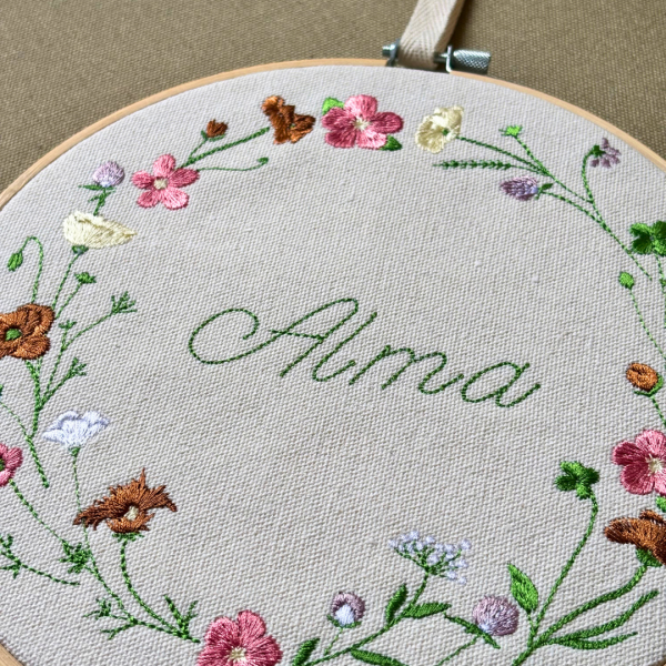 Bastidor infantil con nombre