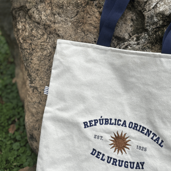 Tote bag con bordado "República Oriental del Uruguay" - EDICIÓN ESPECIAL